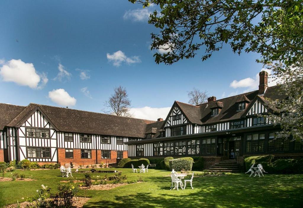 Hogarths Stone Manor Hotel Кидерминстър Екстериор снимка