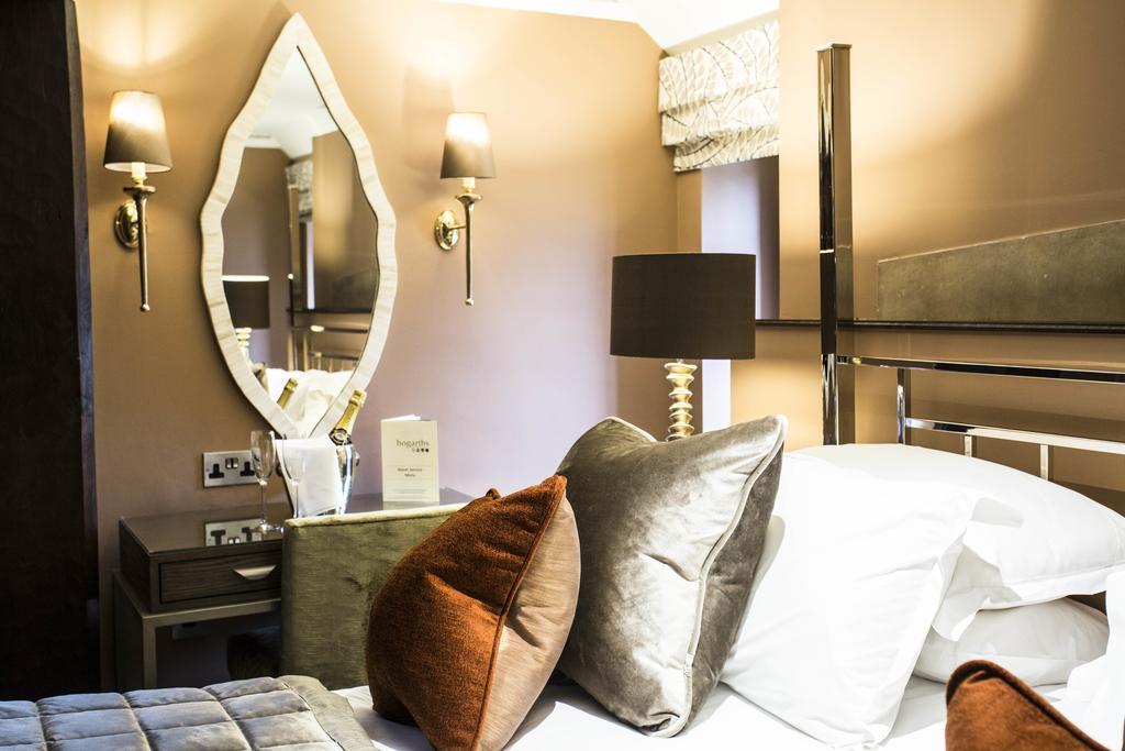Hogarths Stone Manor Hotel Кидерминстър Екстериор снимка